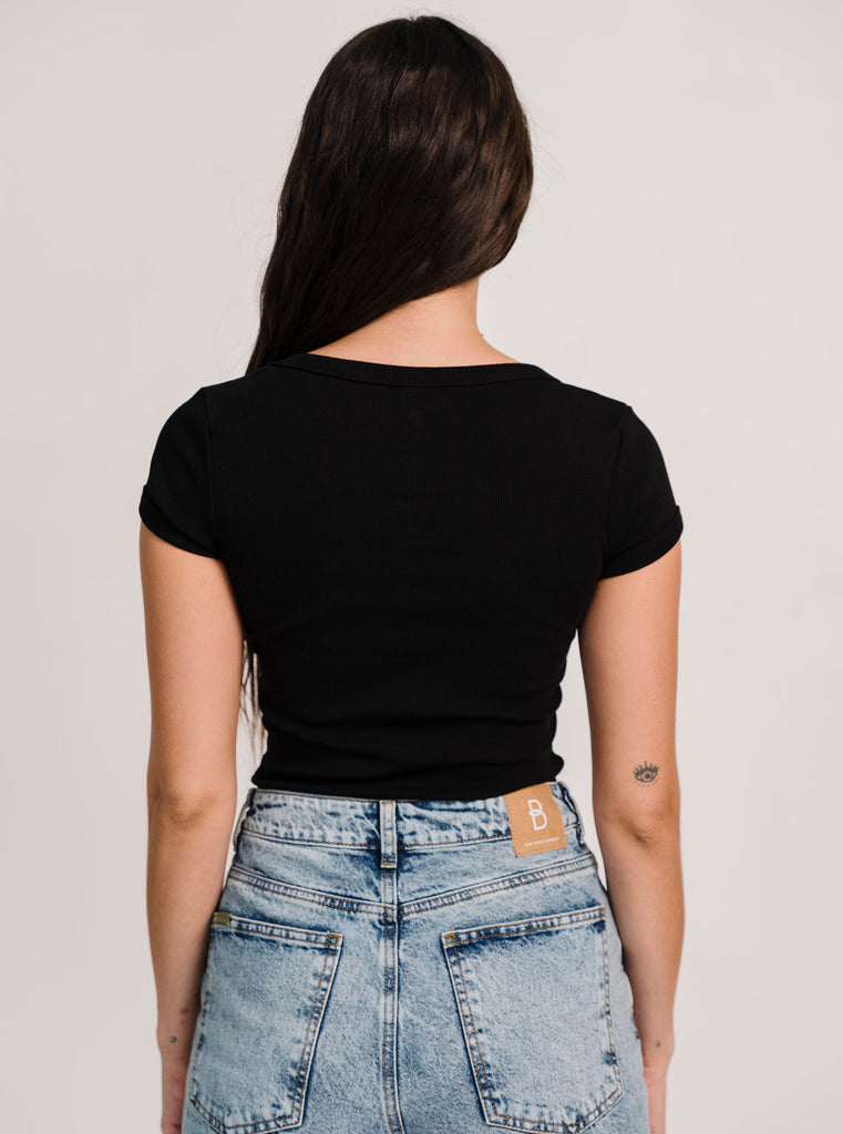 CROP COTIDIANO NEGRO