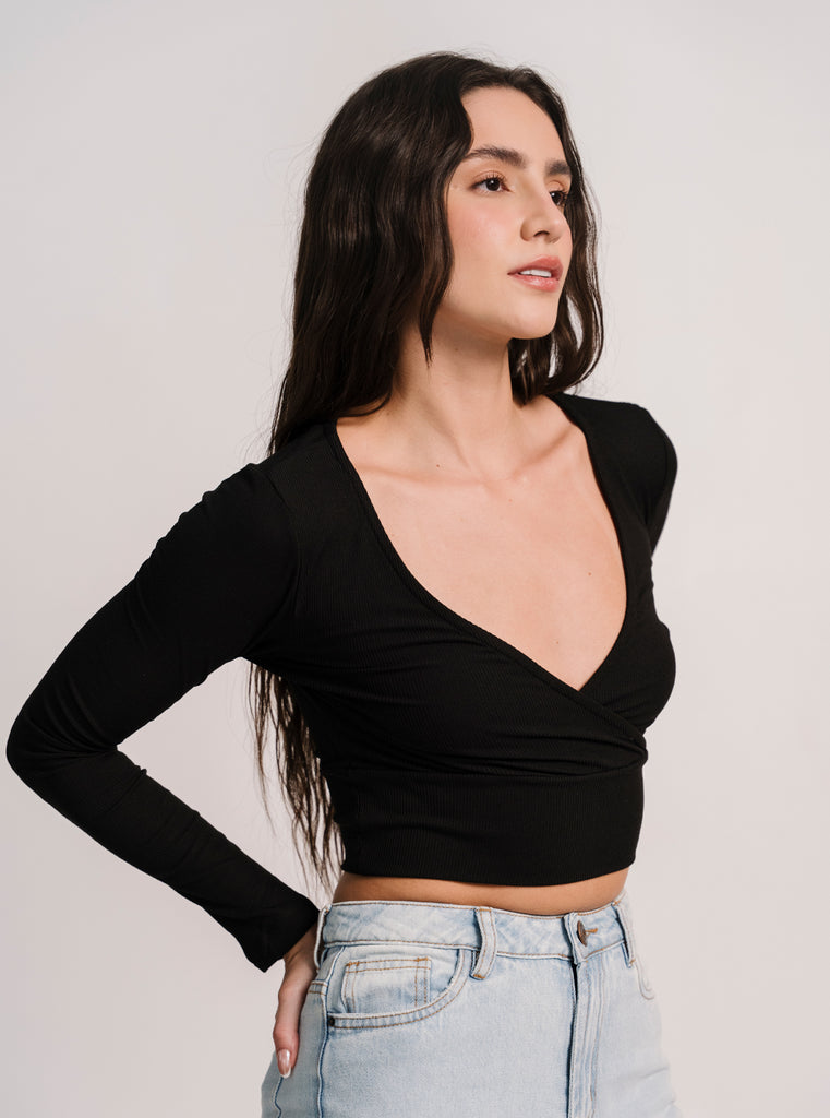 CROP CRUZADO NEGRO