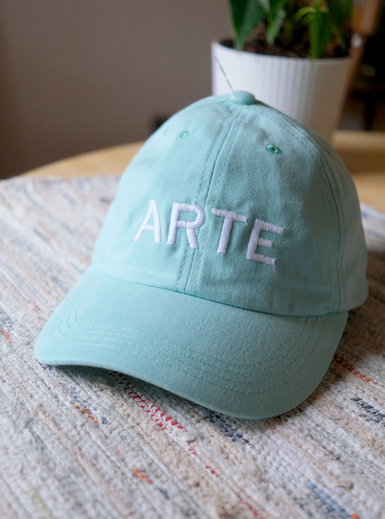 GORRA ARTE MANZANA