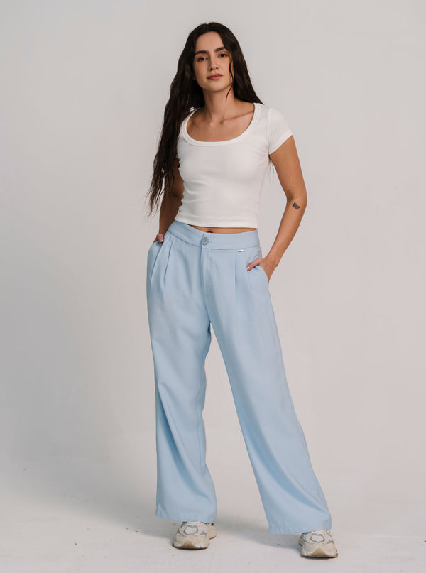 PANTALÓN CHINO CELESTE