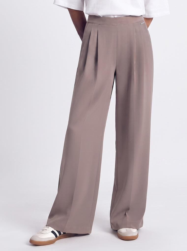 PANTALÓN CÓMODO CAQUI