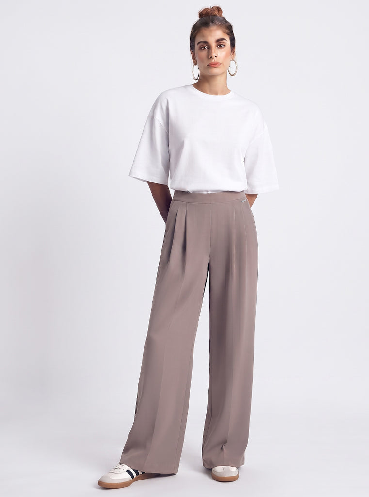 PANTALÓN CÓMODO CAQUI