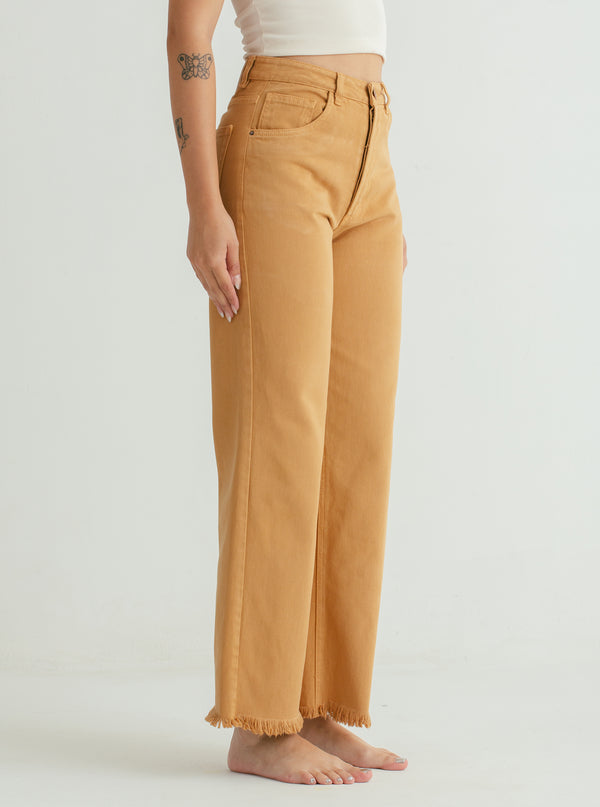 MOM CROPPED CARAMELO