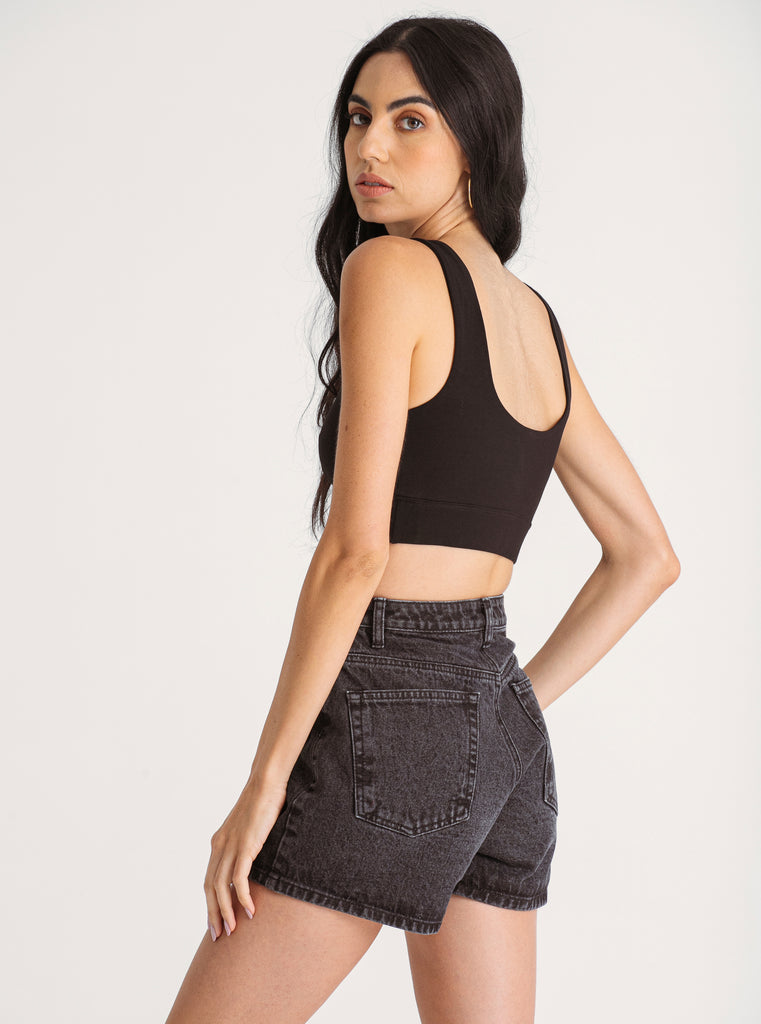 top-basico-negro-bionica-nomadas-colombia